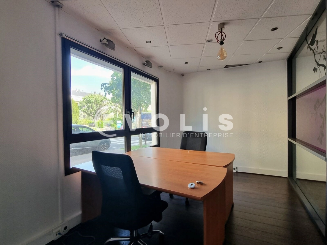 Photo 8 – location bureaux	LE KREMLIN BICETRE (94270)