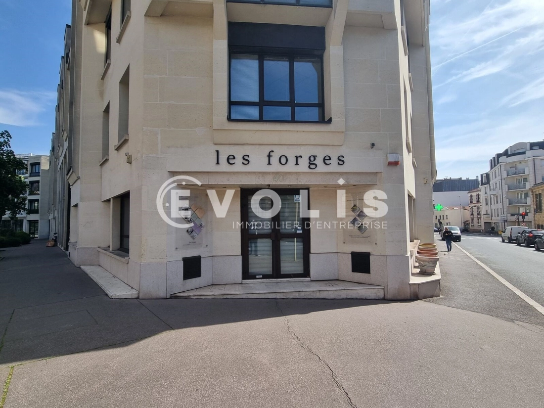 Photo 10 – location bureaux	LE KREMLIN BICETRE (94270)