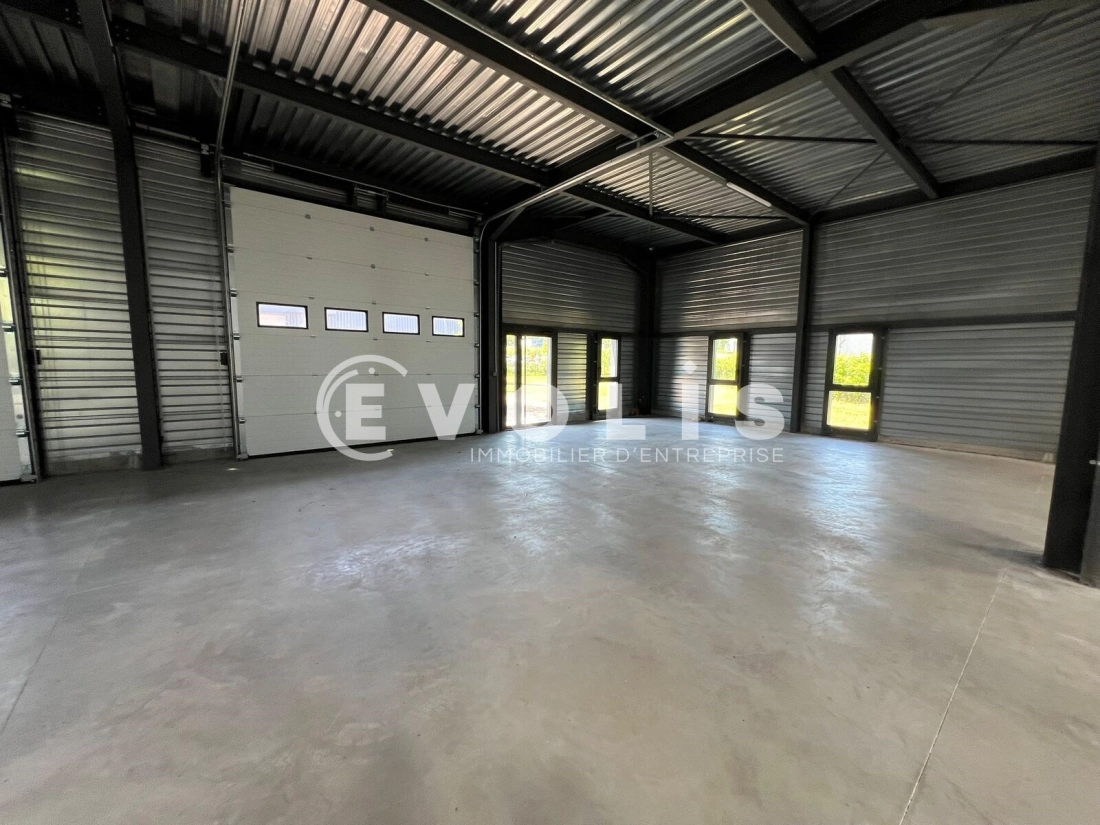 Photo 11 – vente Entrepôts / activités	BOURGOIN JALLIEU (38300)