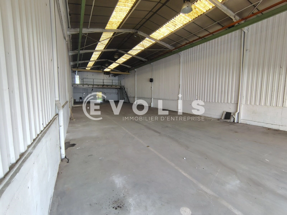 Photo 4 – location Entrepôts / activités	NOISY LE SEC (93130)