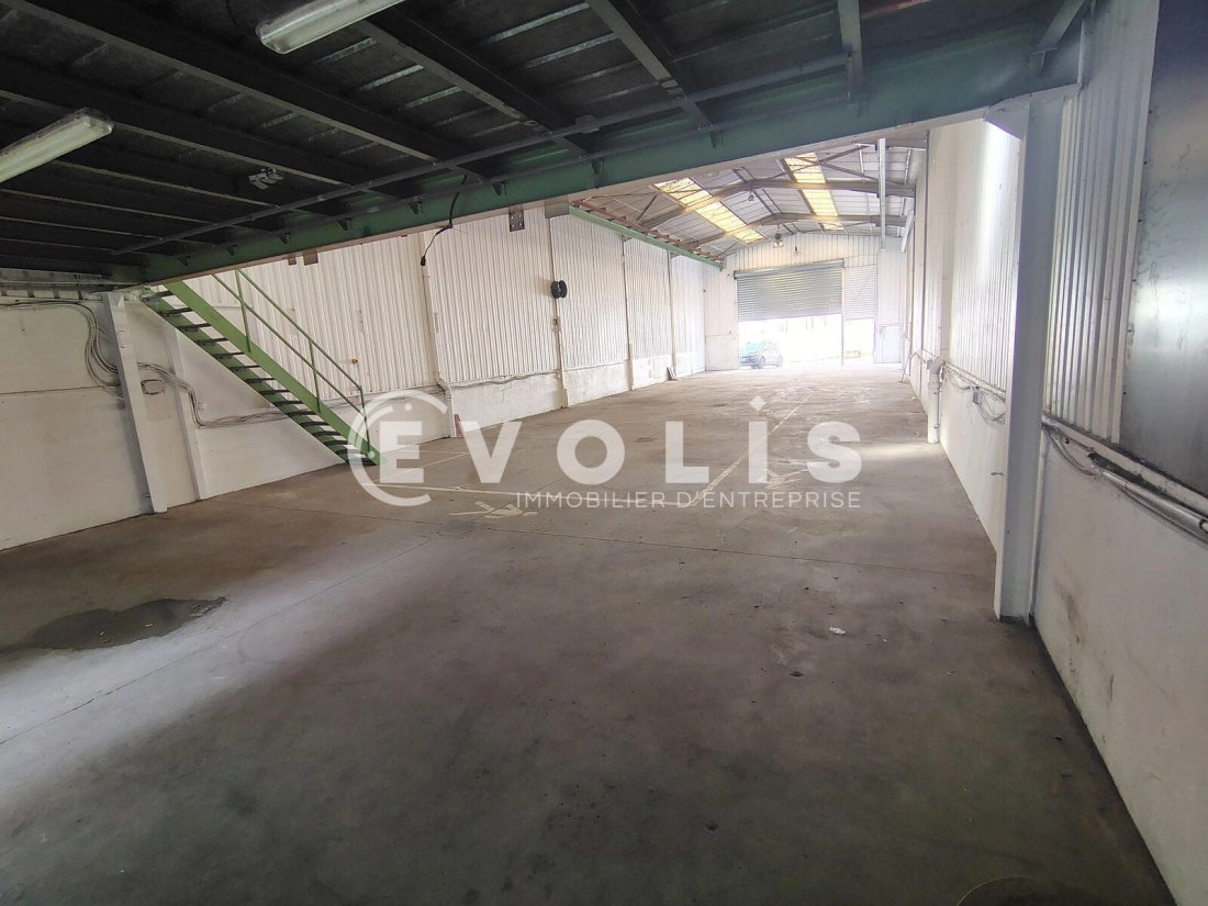Photo 3 – location Entrepôts / activités	NOISY LE SEC (93130)