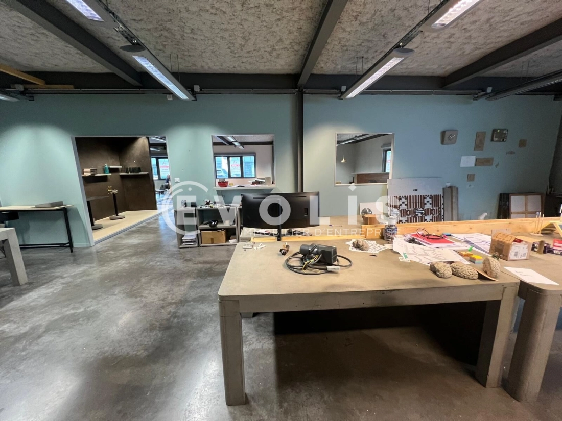 Photo 6 – location Entrepôts / activités	VILLEFRANCHE SUR SAONE (69400)