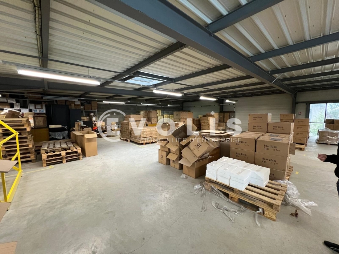 Photo 4 – location Entrepôts / activités	VILLEFRANCHE SUR SAONE (69400)