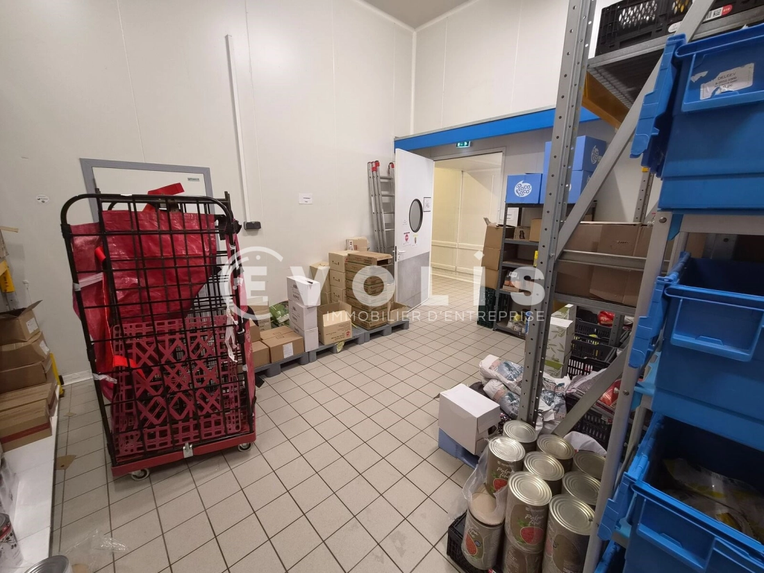 Photo 4 – location Entrepôts / activités	MONTREUIL (93100)