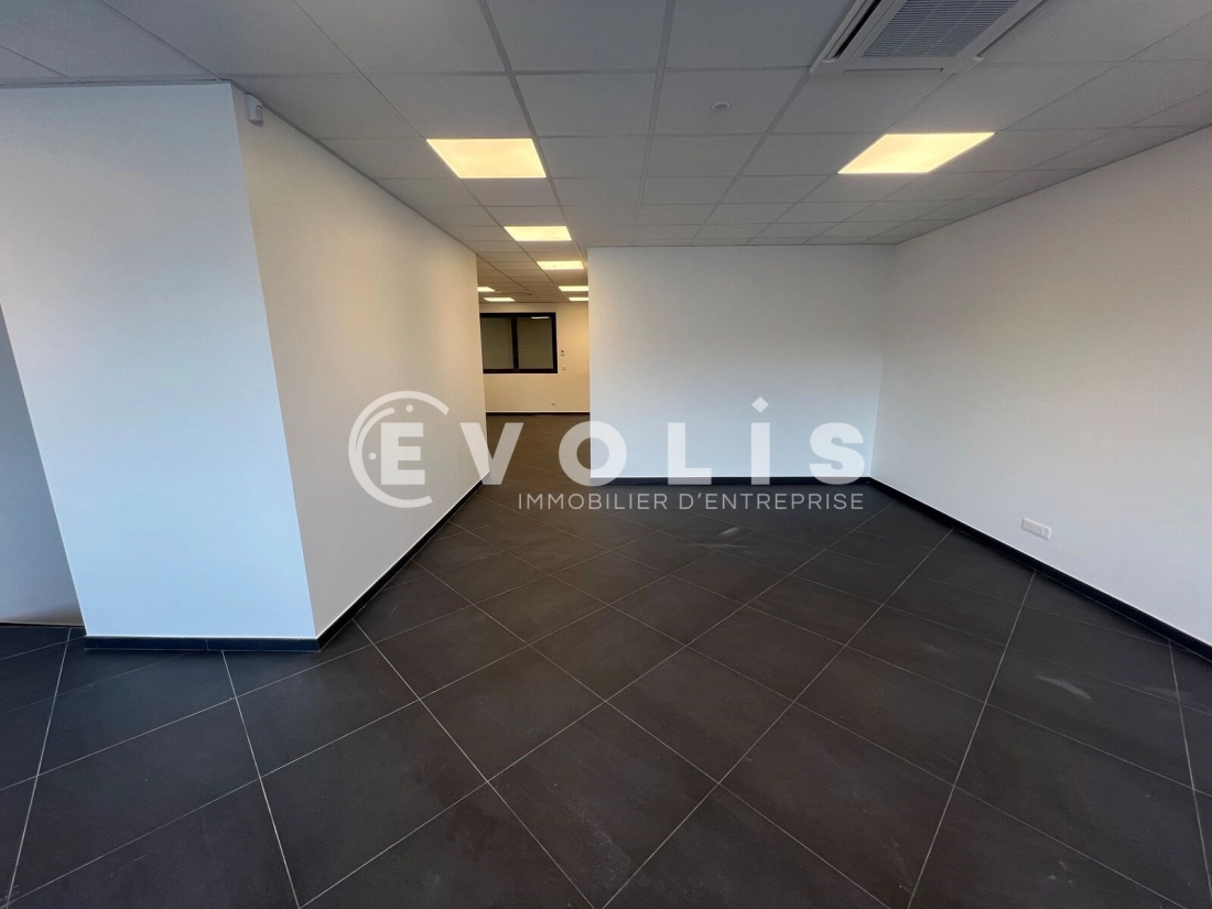 Photo 3 – location bureaux	SAINT PIERRE DU PERRAY (91280)