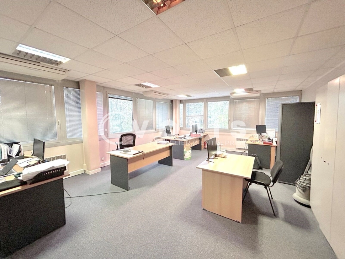 Photo 2 – vente bureaux	BRUGES (33520)