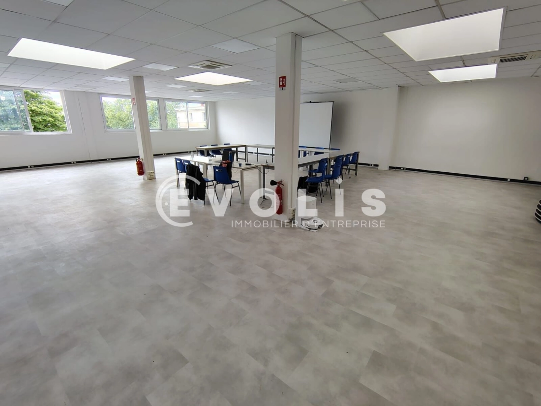 Photo 1 – location Entrepôts / activités	ALFORTVILLE (94140)