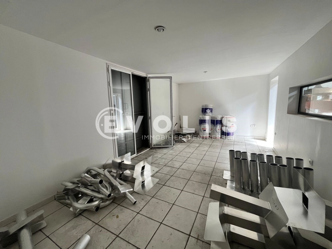 Photo 12 – location Entrepôts / activités	CESTAS (33610)