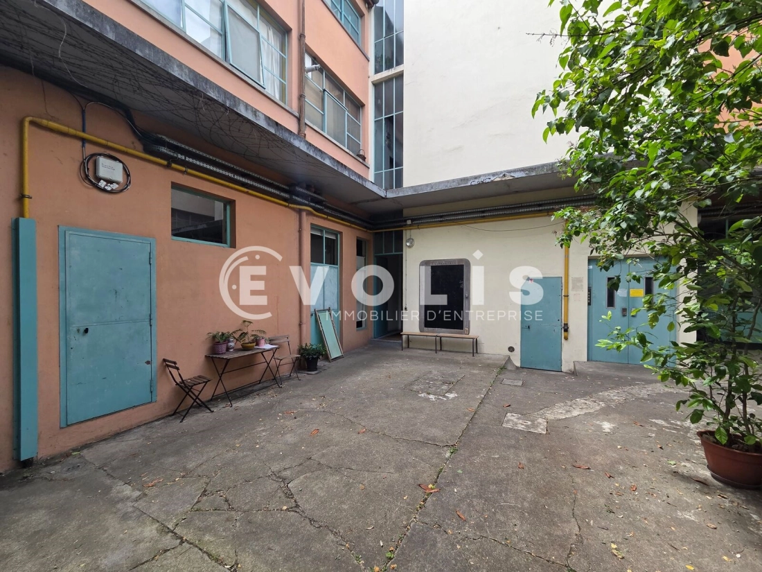 Photo 2 – vente Entrepôts / activités	CHOISY LE ROI (94600)