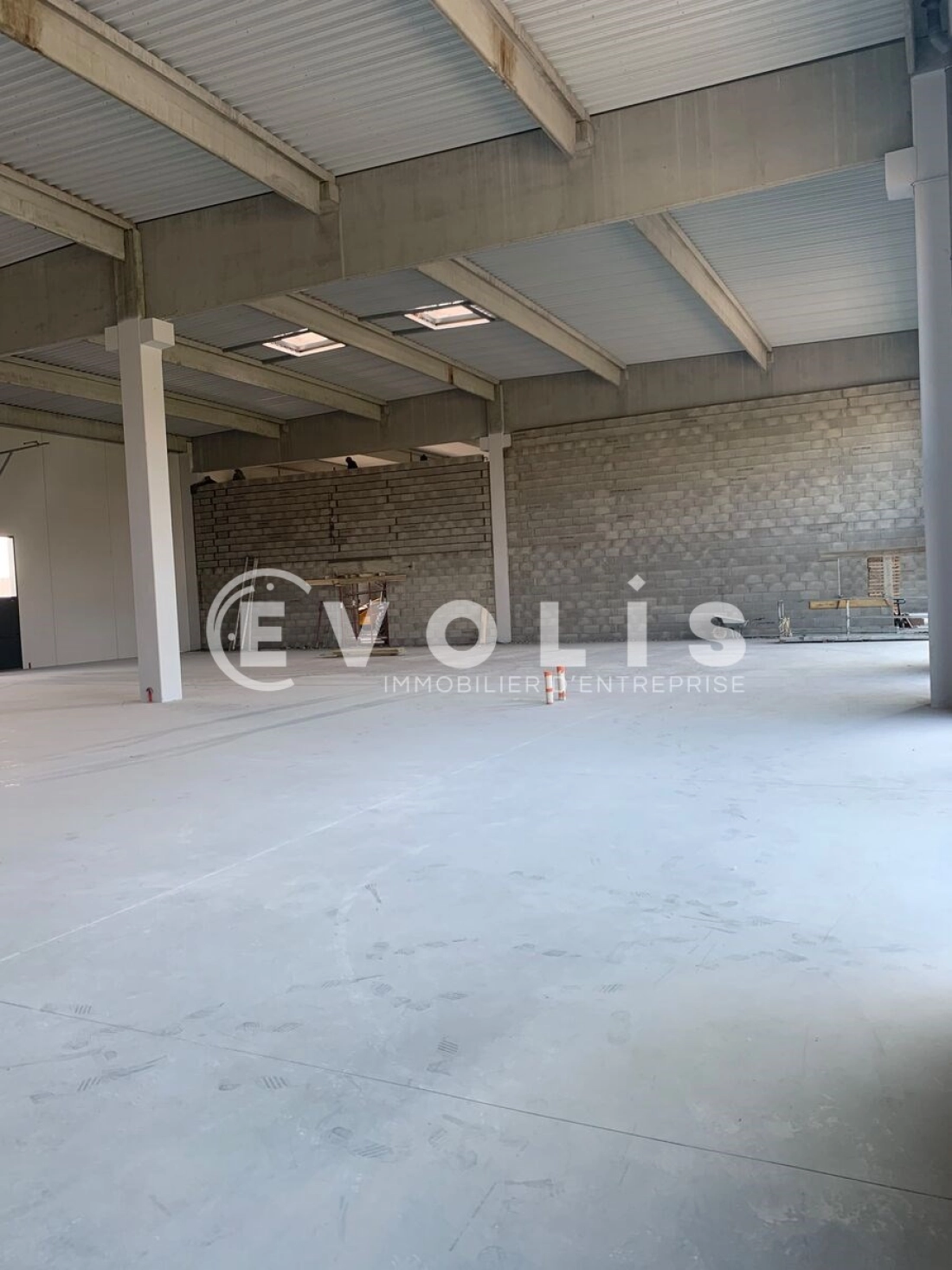 Photo 4 – location Locaux commerciaux	SAINT QUENTIN FALLAVIER (38070)