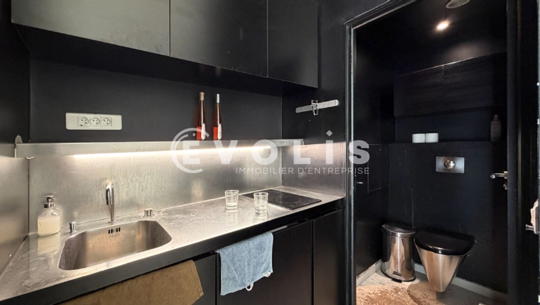 Photo 10 – location Locaux commerciaux	PARIS (75018)