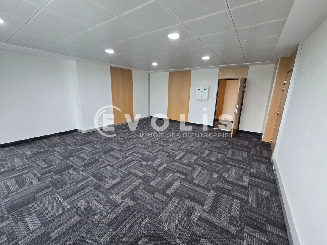 Photo 3 – location bureaux	EVRY COURCOURONNES (91000)