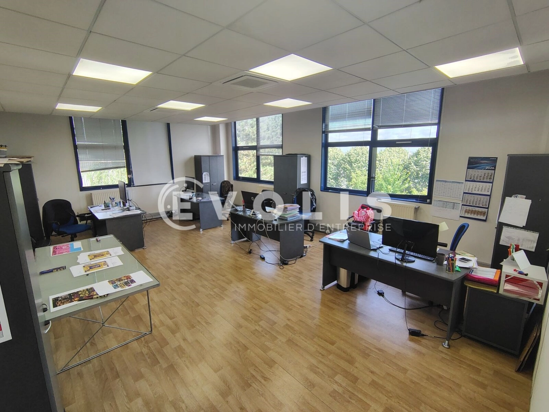 Photo 5 – location Entrepôts / activités	VILLEMOMBLE (93250)