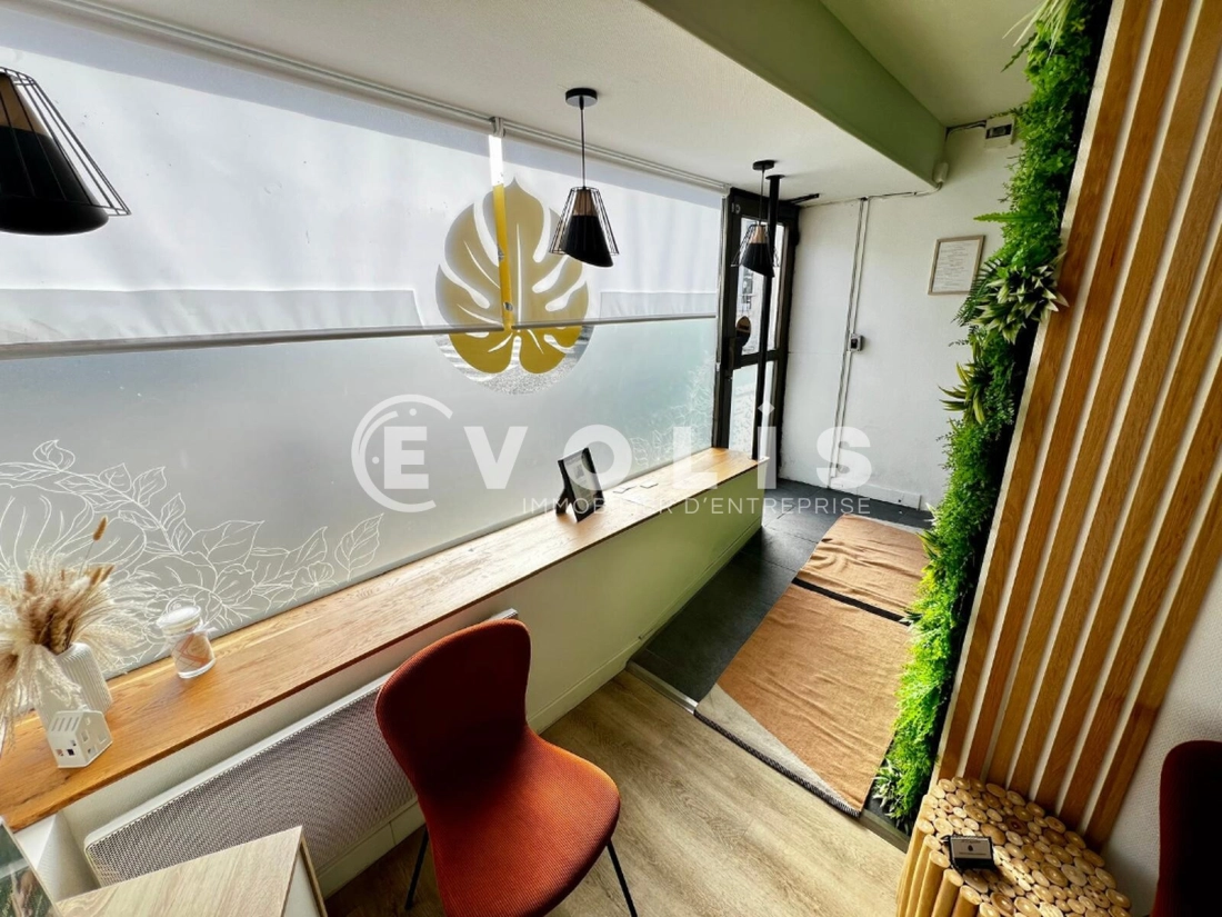 Photo 2 – vente Locaux commerciaux	MENNECY (91540)