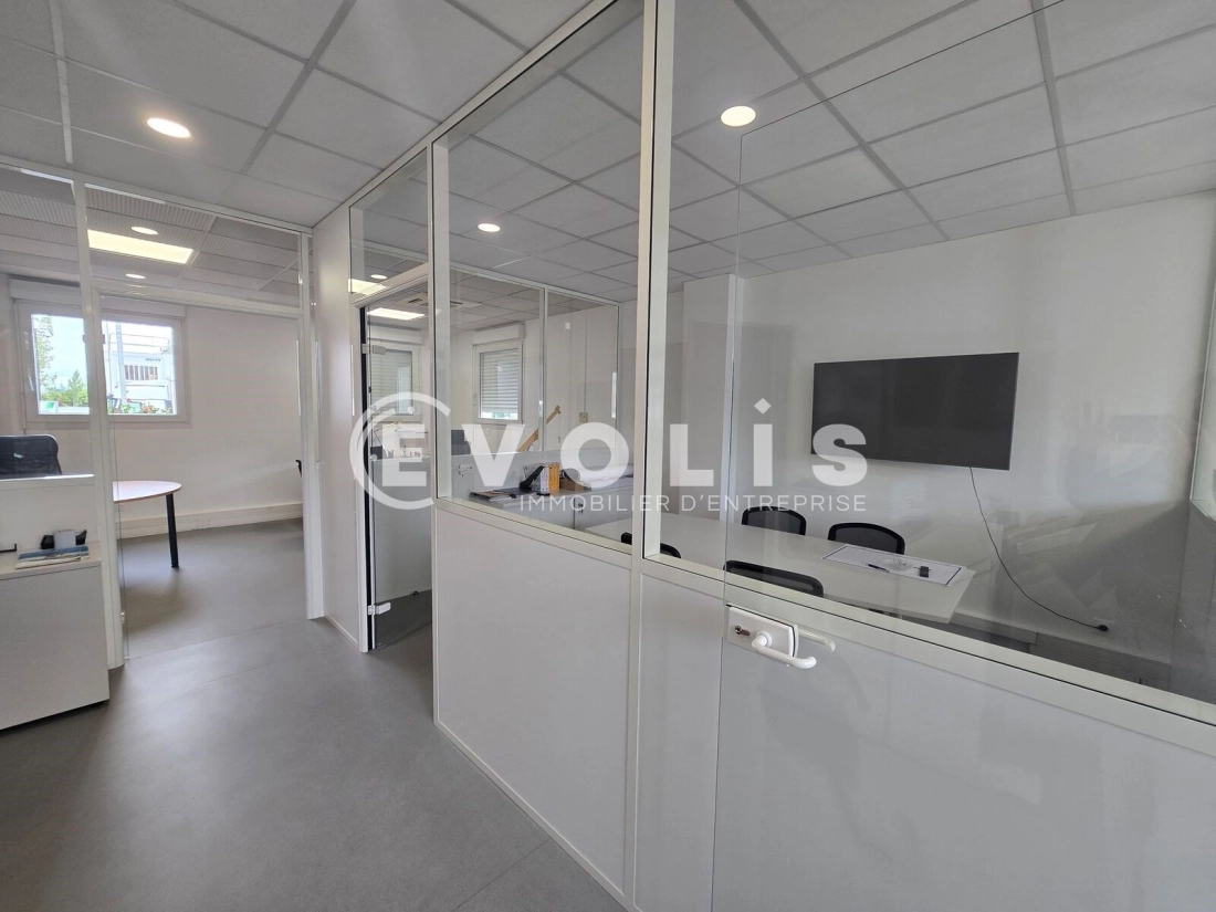 Photo 14 – location Entrepôts / activités	MORANGIS (91420)