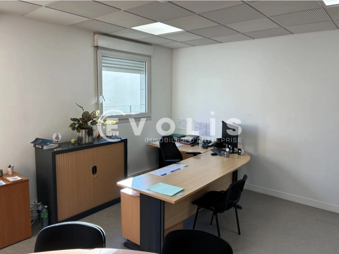 Photo 3 – location Entrepôts / activités	MORANGIS (91420)