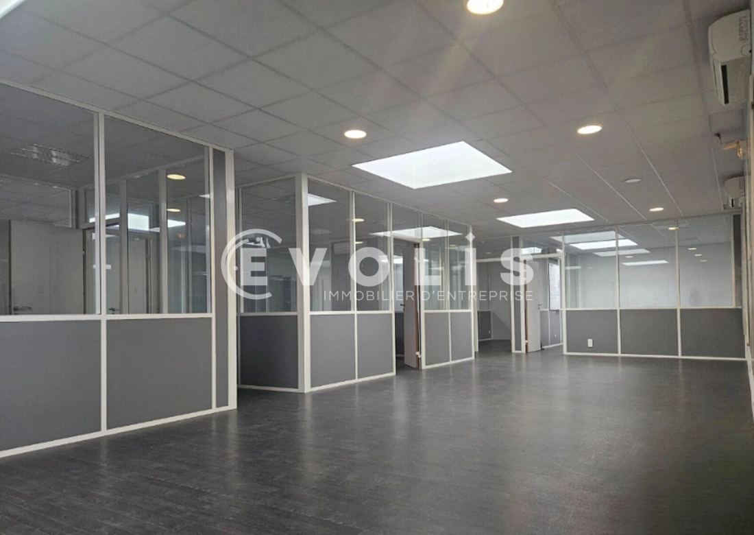 Photo 7 – location Entrepôts / activités	PALAISEAU (91120)