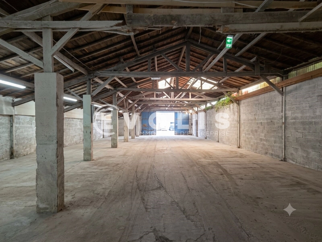 Photo 2 – vente Entrepôts / activités	VITRY SUR SEINE (94400)