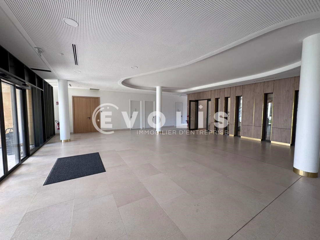 Photo 9 – location bureaux	GENAS (69740)