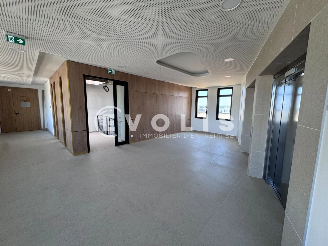 Photo 13 – location bureaux	GENAS (69740)