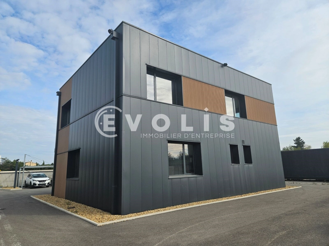 Photo 2 – location bureaux	ARLES (13200)