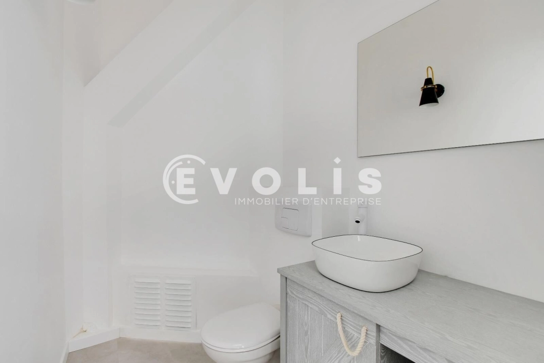 Photo 3 – vente bureaux	PARIS (75017)