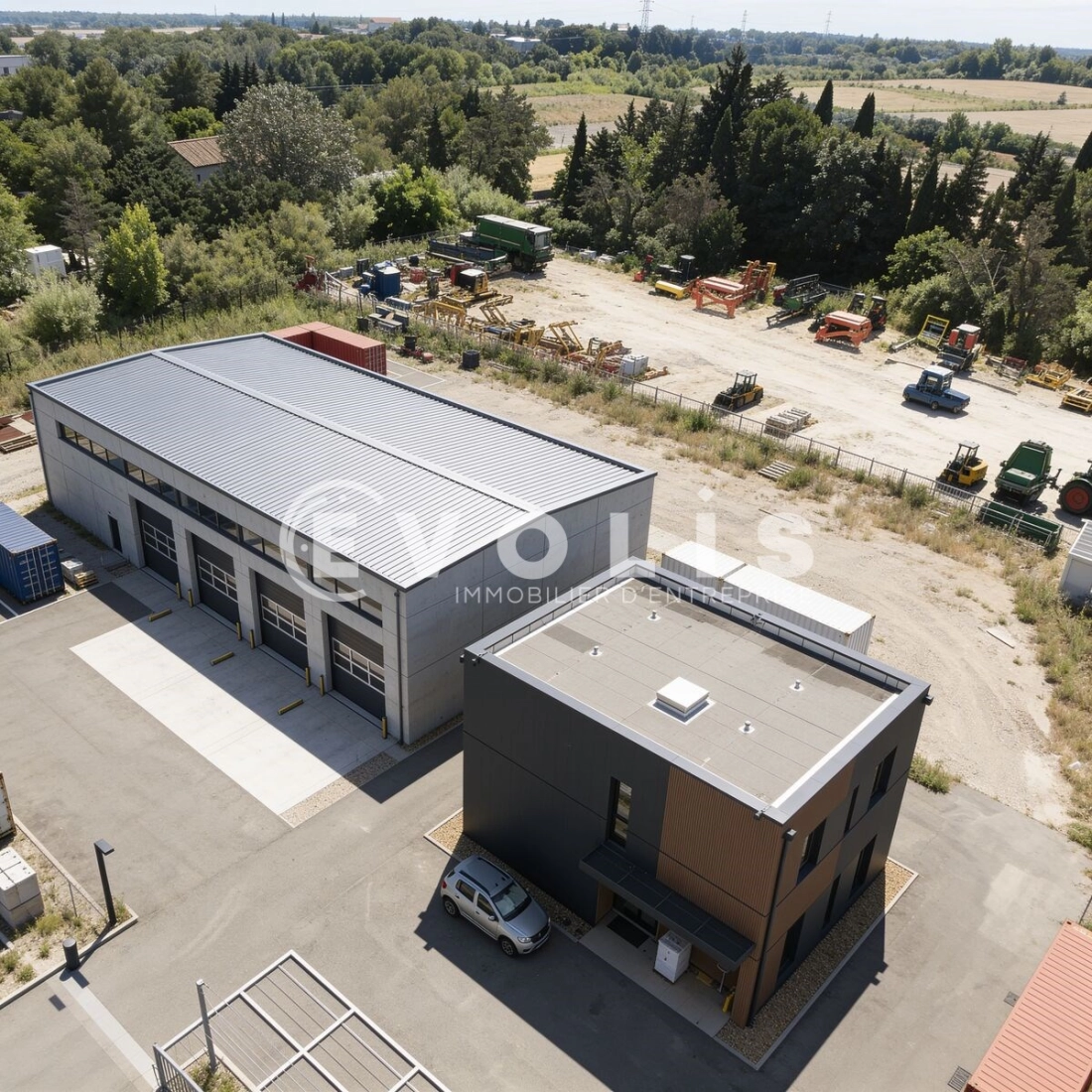 Photo 2 – location Entrepôts / activités	ARLES (13200)