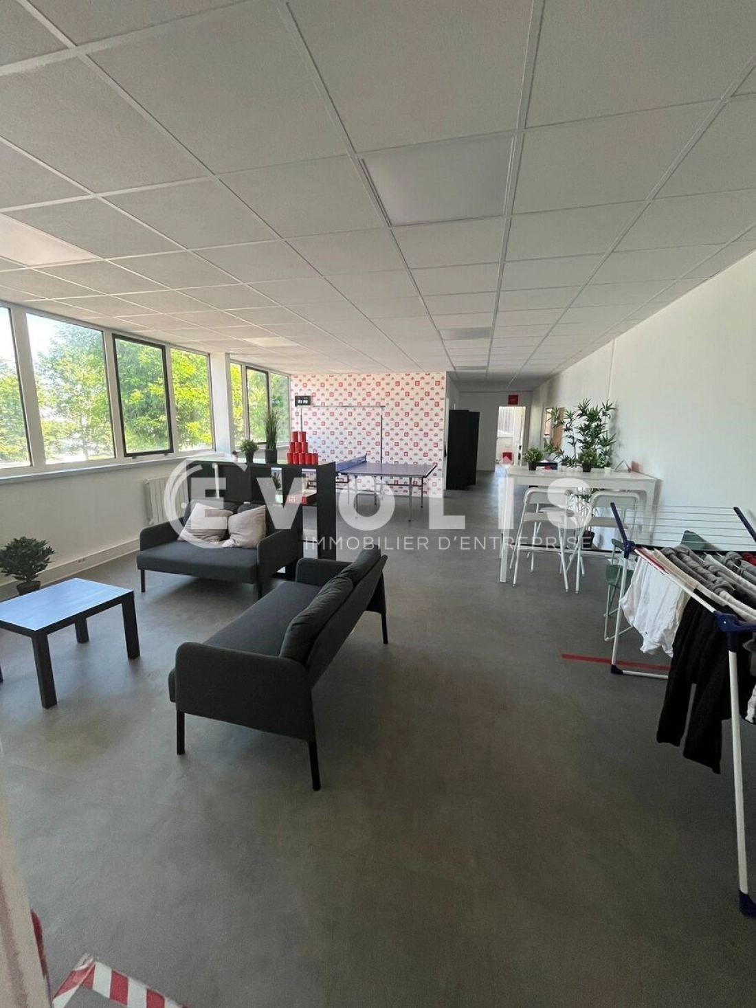 Photo 5 – location Entrepôts / activités	SAINT THIBAULT DES VIGNES (77400)