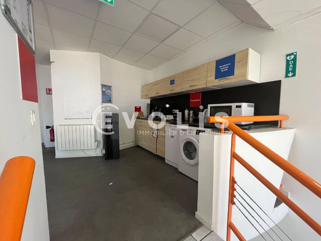 Photo 6 – location Entrepôts / activités	SAINT THIBAULT DES VIGNES (77400)