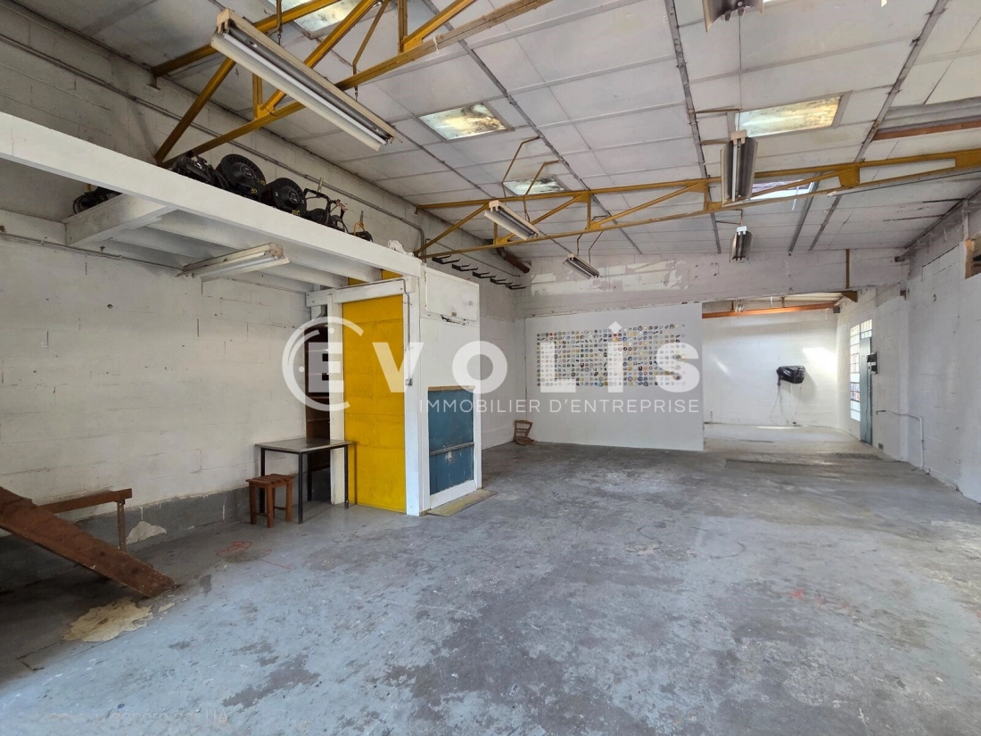 Photo 6 – vente Entrepôts / activités	IVRY SUR SEINE (94200)