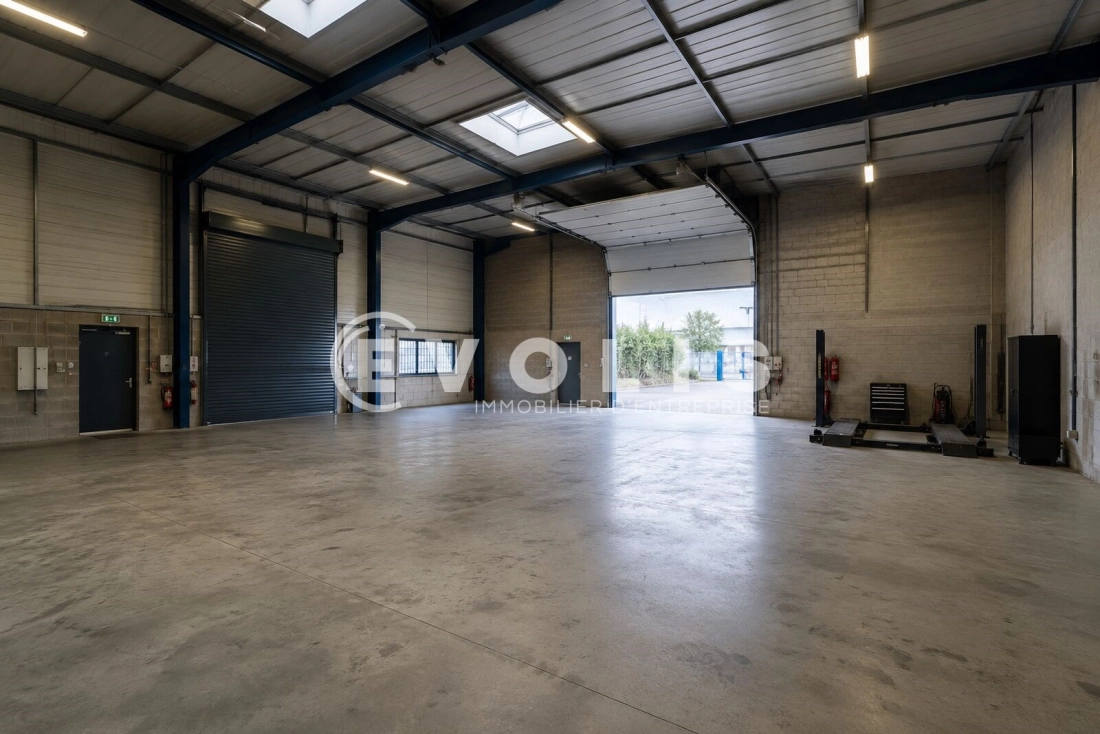 Photo 1 – location Entrepôts / activités	RIVERY (80136)