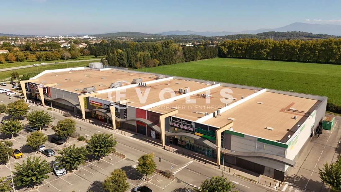 Photo 6 – location Locaux commerciaux	SORGUES (84700)