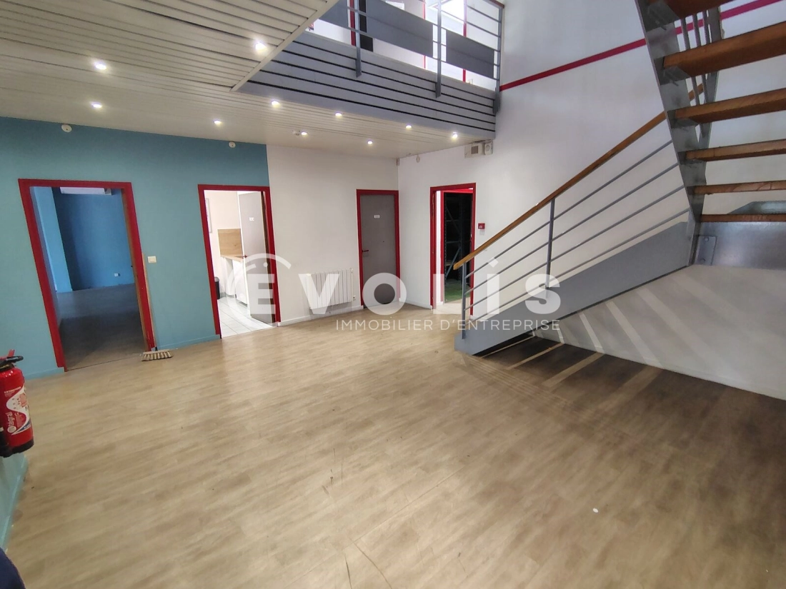 Photo 8 – location Entrepôts / activités	VILLEMOMBLE (93250)