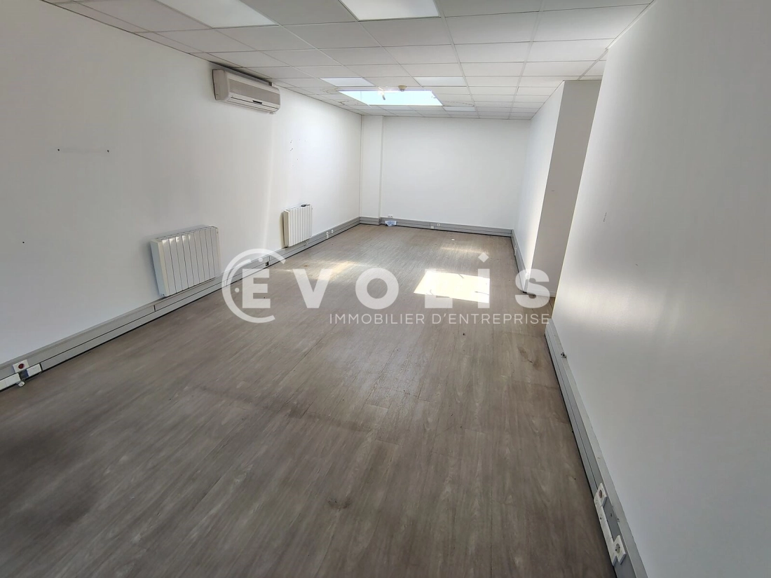 Photo 9 – location Entrepôts / activités	VILLEMOMBLE (93250)