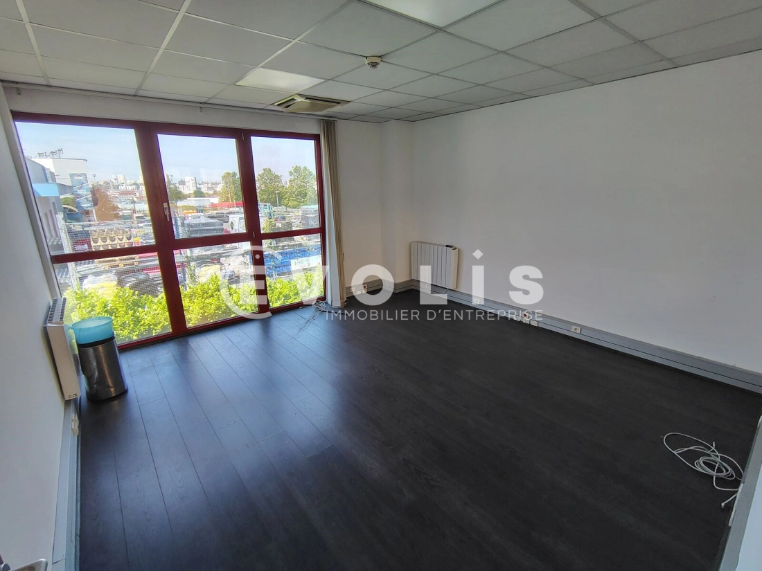 Photo 11 – location Entrepôts / activités	VILLEMOMBLE (93250)