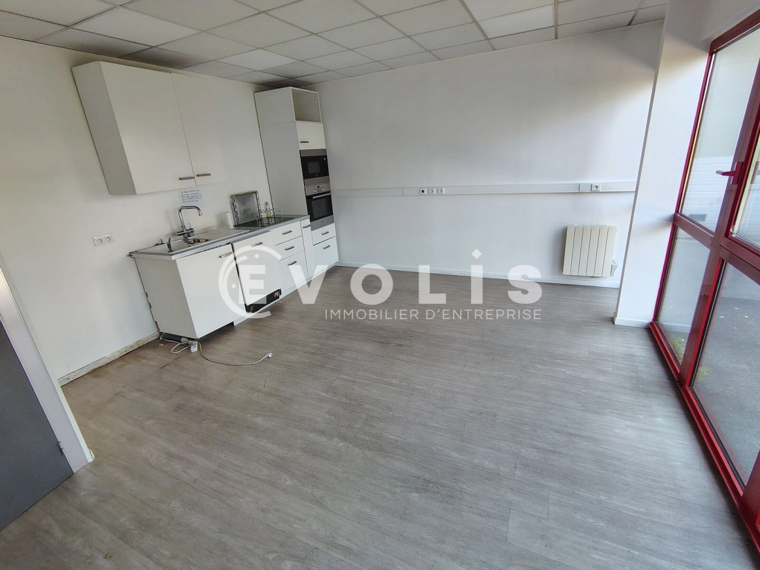 Photo 12 – location Entrepôts / activités	VILLEMOMBLE (93250)