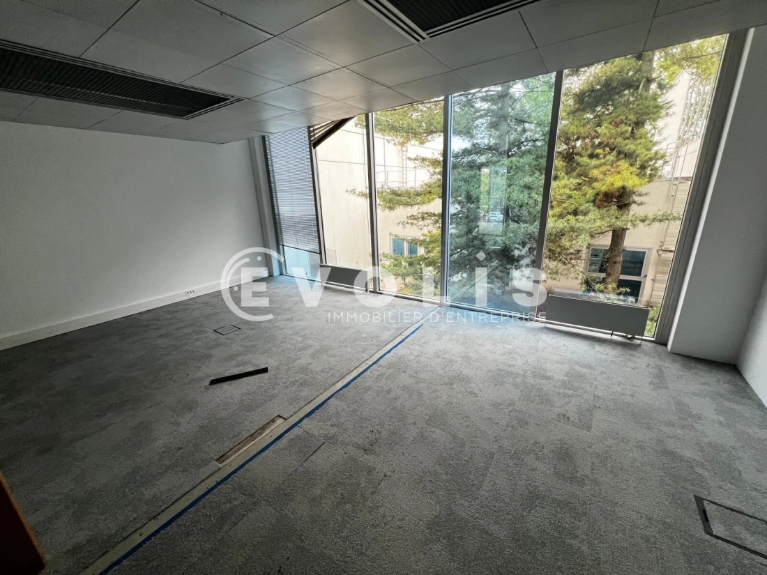 Photo 14 – location bureaux	EVRY COURCOURONNES (91000)