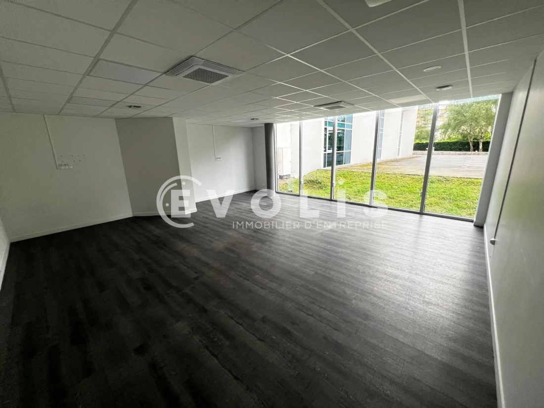 Photo 8 – location bureaux	EVRY COURCOURONNES (91000)