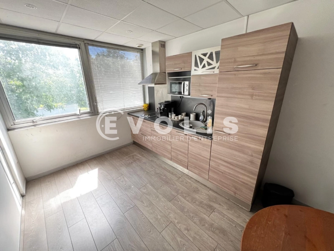 Photo 15 – location Entrepôts / activités	LISSES (91090)