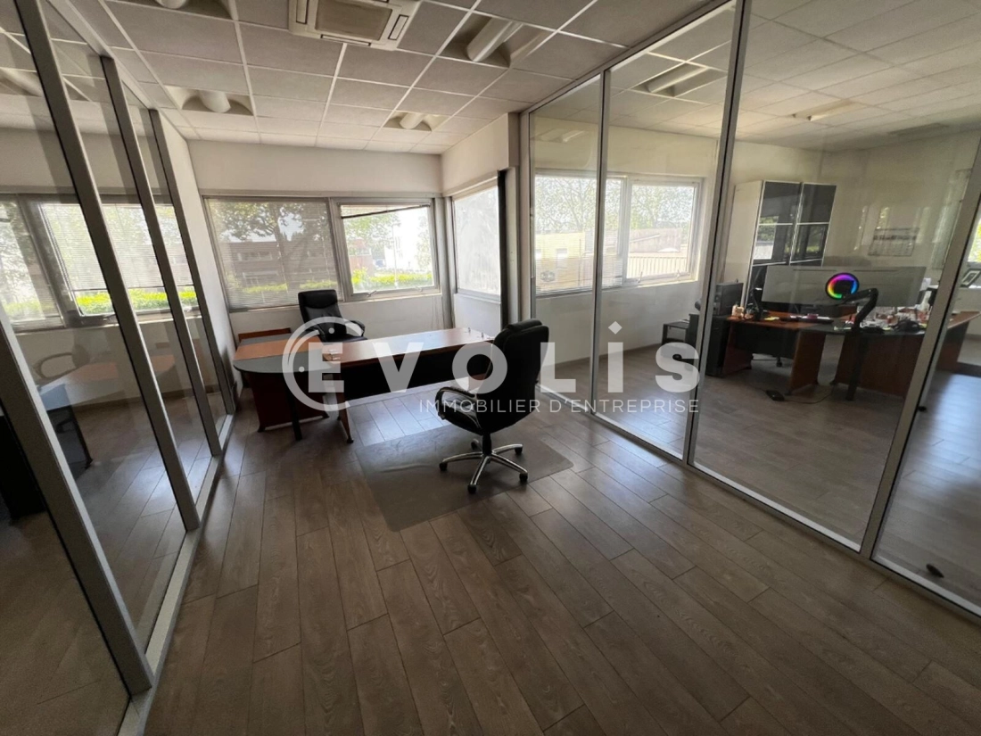 Photo 11 – location Entrepôts / activités	LISSES (91090)