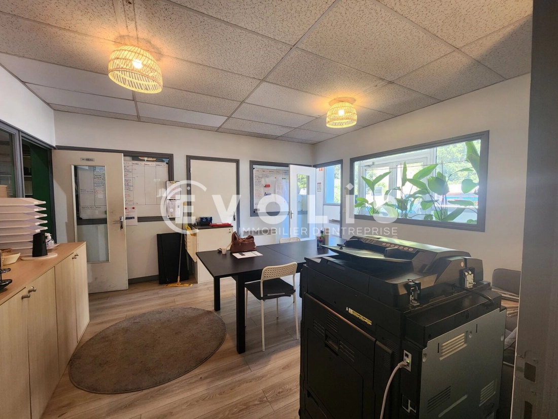 Photo 7 – location Entrepôts / activités	VIENNE (38200)