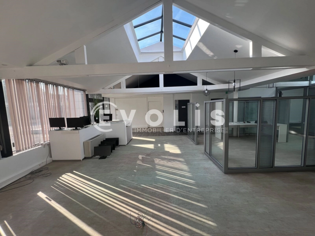 Photo 6 – location Entrepôts / activités	SAINT MAUR DES FOSSES (94100)