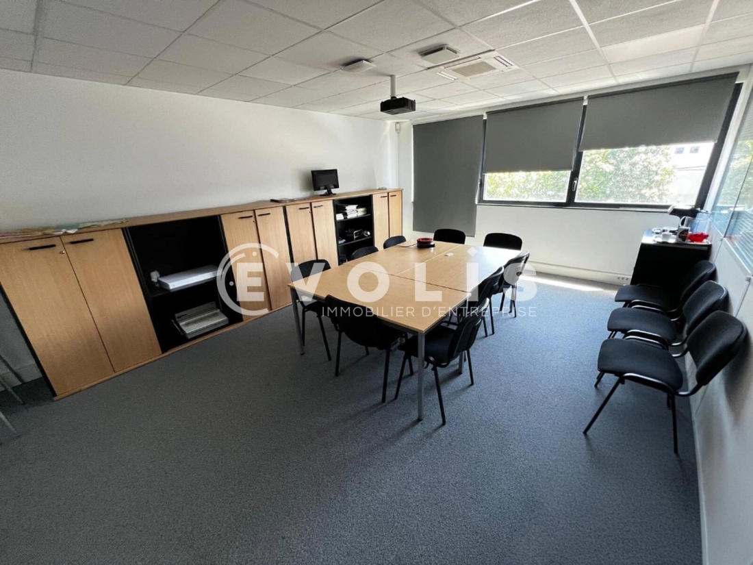 Photo 8 – location Entrepôts / activités	VIRY CHATILLON (91170)