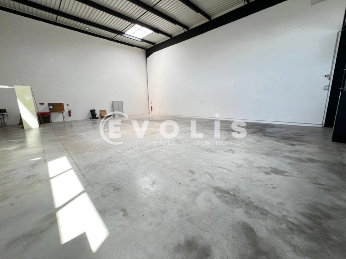 Photo 5 – location Entrepôts / activités	VIRY CHATILLON (91170)