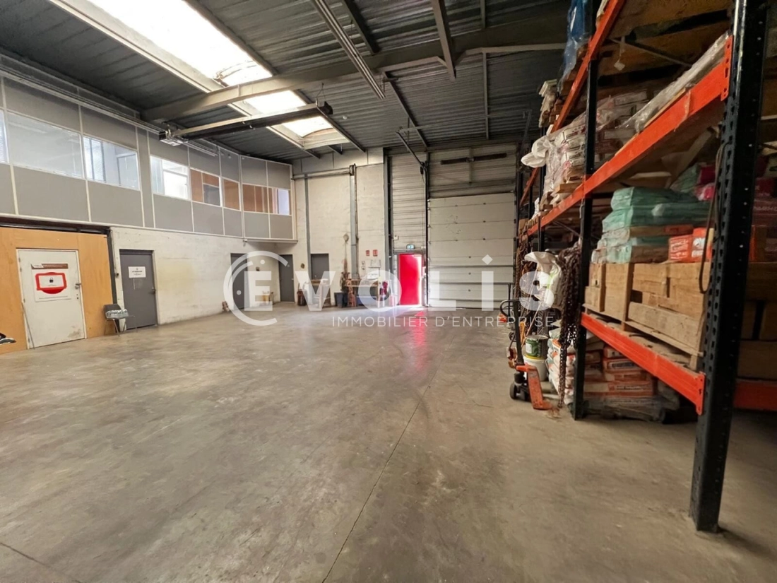 Photo 3 – location Entrepôts / activités	BRETIGNY SUR ORGE (91220)