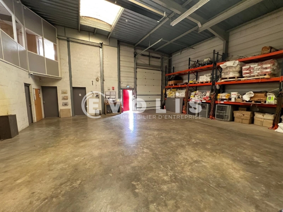 Photo 2 – location Entrepôts / activités	BRETIGNY SUR ORGE (91220)