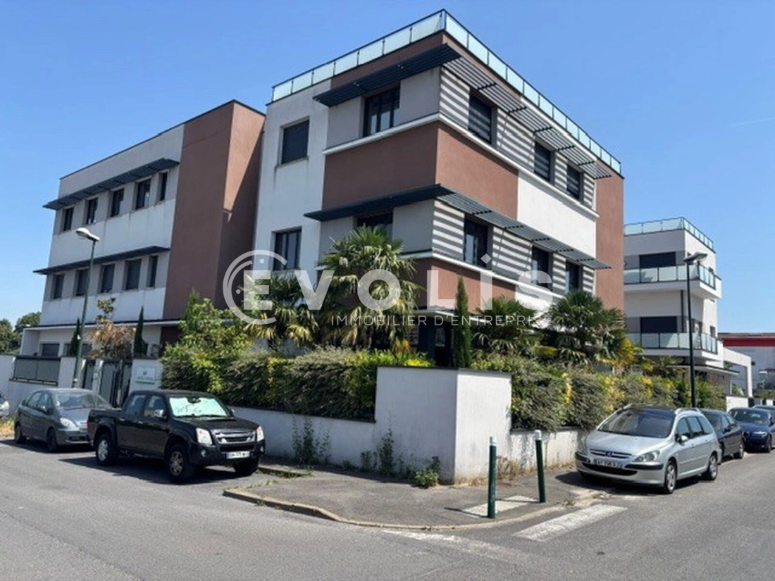 Photo 1 – location bureaux	NOISY LE GRAND (93160)