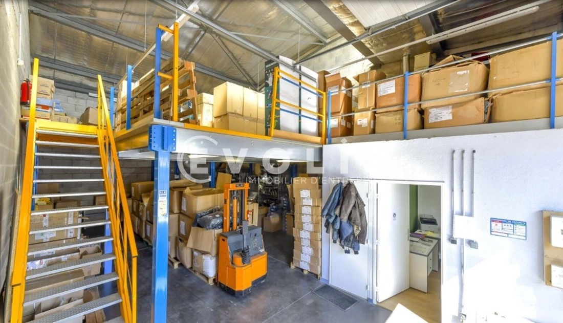 Photo 3 – location Entrepôts / activités	LYON (69009)
