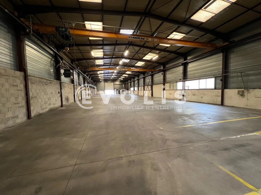 Photo 4 – location Entrepôts / activités	BELLEVILLE-EN-BEAUJOLAIS (69220)