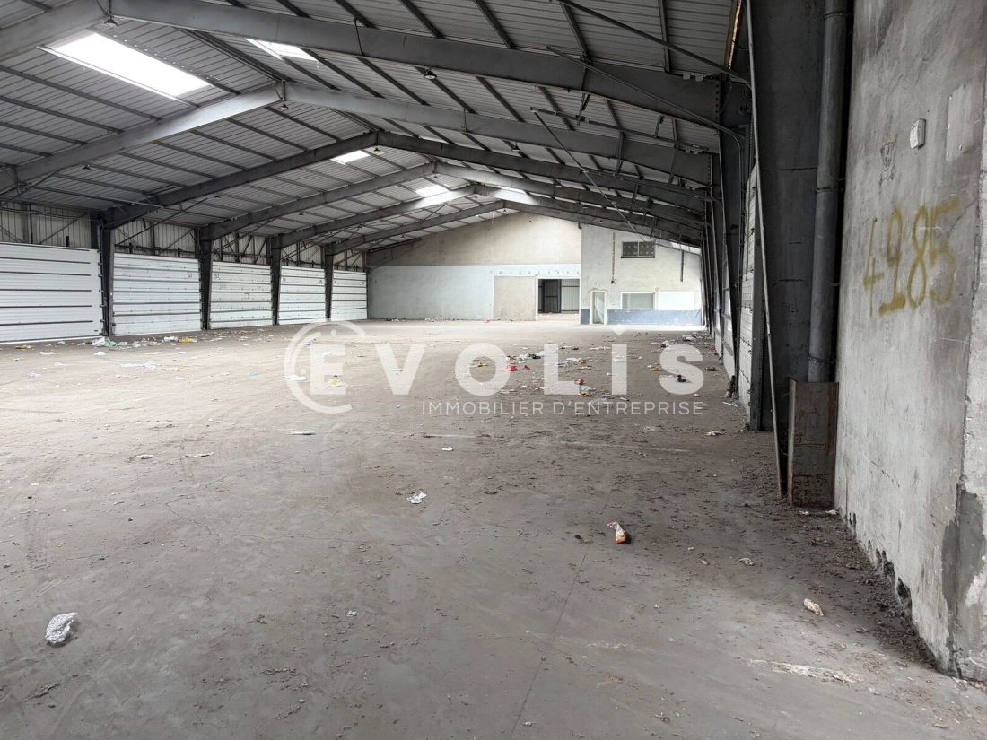 Photo 4 – vente Entrepôts / activités	LEZENNES (59260)
